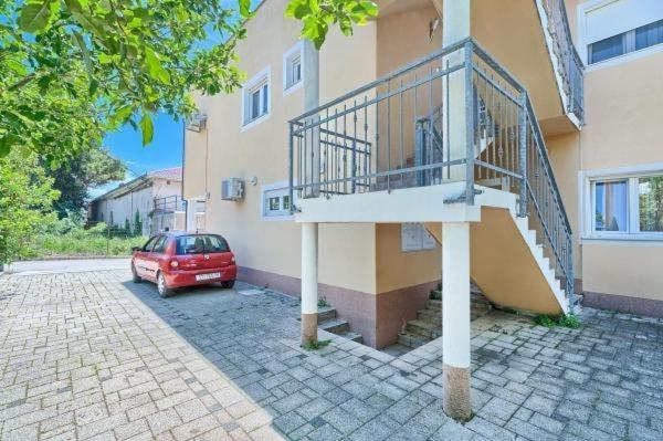 Apartment In Kastel Luksic With Terrace, Air Conditioning, W-Lan, Washing Machine 5107-3 Kaštela Exterior foto